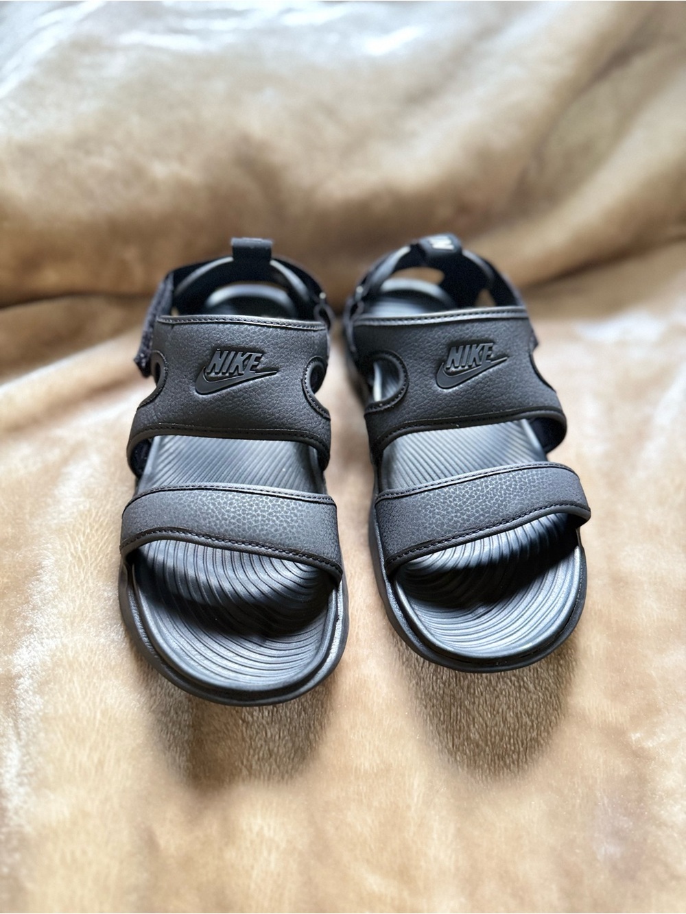 Nike Black Women's Adjustable Strap Sandals